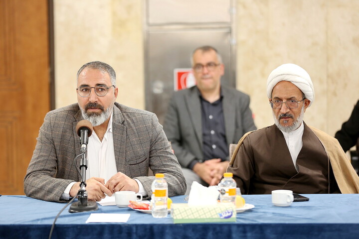 تصاویر/  رونمایی از جلد نهم دانشنامه حج و حرمین شریفین