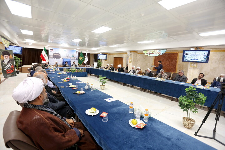 تصاویر/  رونمایی از جلد نهم دانشنامه حج و حرمین شریفین