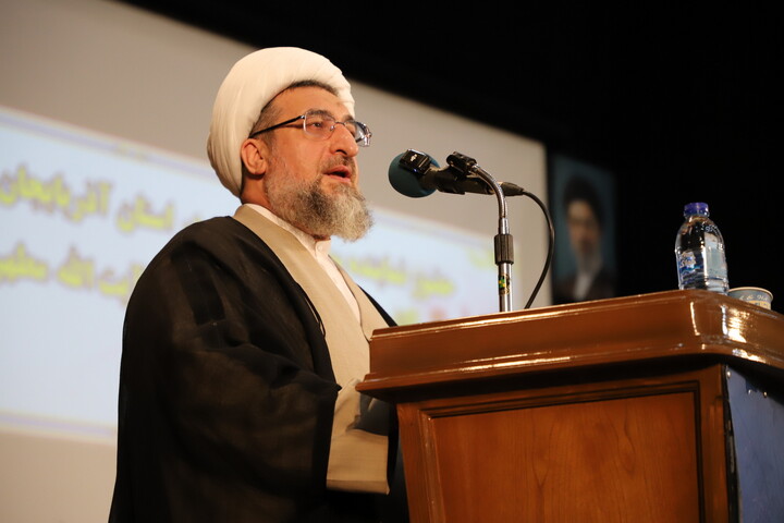 تصاویر / برگزاری همایش «زن تراز در گفتمان انقلاب اسلامی» در تبریز
