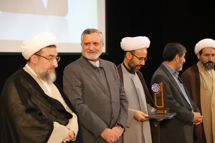 تصاویر / برگزاری همایش «زن تراز در گفتمان انقلاب اسلامی» در تبریز