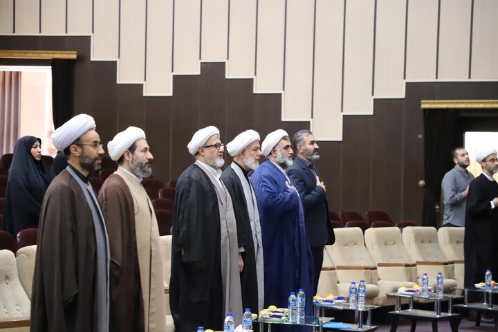 تصاویر / برگزاری همایش «زن تراز در گفتمان انقلاب اسلامی» در تبریز