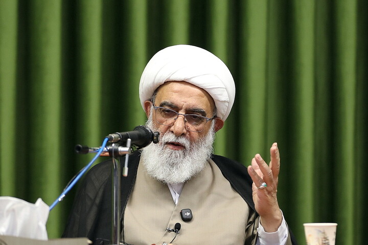 تصاویر/ بازدید آیت الله شب زنده ار از مرکز ملی پاسخگویی به سوالات دینی