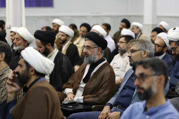 تصاویر/ بازدید آیت الله شب زنده ار از مرکز ملی پاسخگویی به سوالات دینی