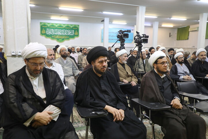 تصاویر/ بازدید آیت الله شب زنده ار از مرکز ملی پاسخگویی به سوالات دینی