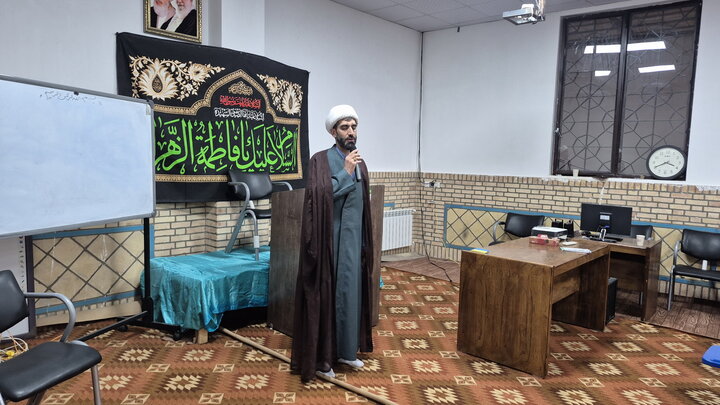 تصاویر/ نشست گفتمانی تشکیلاتی بعثت محله شهرستان کاشان