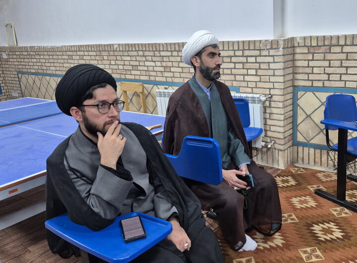 تصاویر/ نشست گفتمانی تشکیلاتی بعثت محله شهرستان کاشان