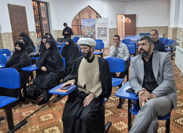 تصاویر/ نشست گفتمانی تشکیلاتی بعثت محله شهرستان کاشان