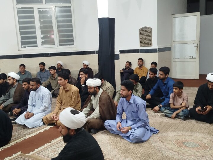 تصاویر/ برگزاری مراسم ایام شهادت حضرت فاطمه زهرا (س) در مدرسه علمیه امیرالمؤمنین(ع) رودبارجنوب