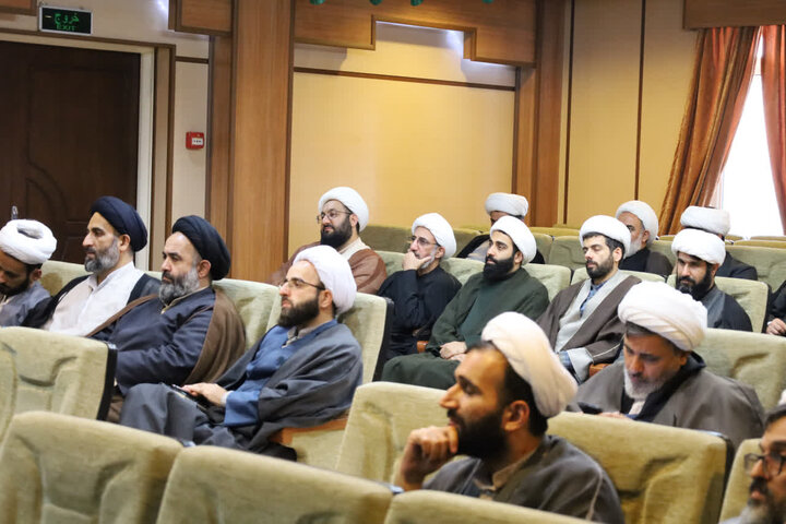 نشست گروه های علمی تربیتی مدارس علمیه مازندران