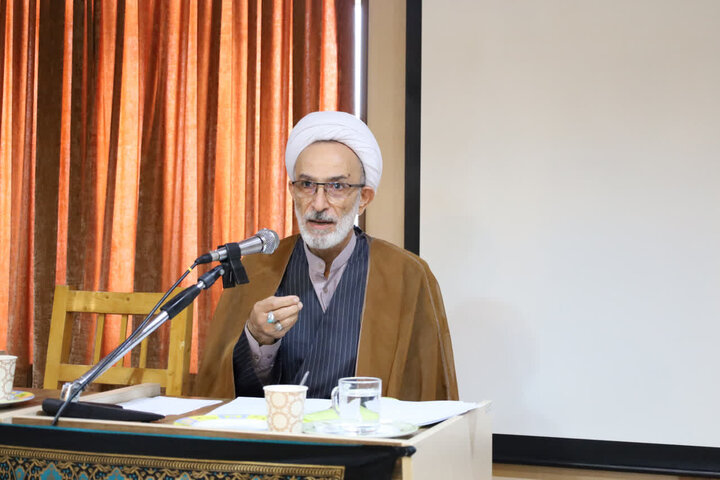 نشست گروه های علمی تربیتی مدارس علمیه مازندران