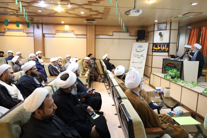 نشست گروه های علمی تربیتی مدارس علمیه مازندران
