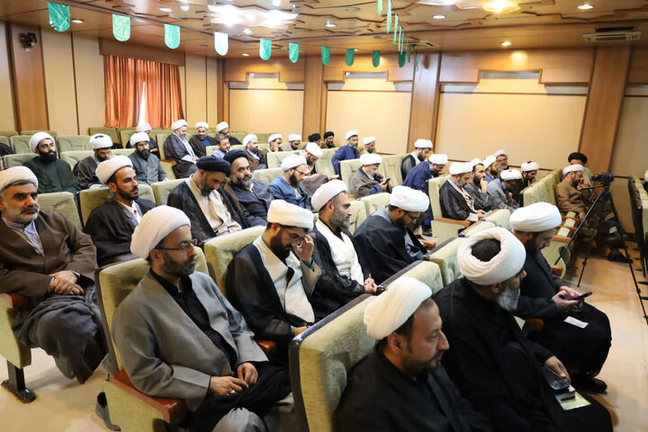 نشست گروه های علمی تربیتی مدارس علمیه مازندران