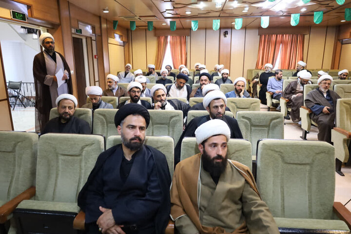 نشست گروه های علمی تربیتی مدارس علمیه مازندران