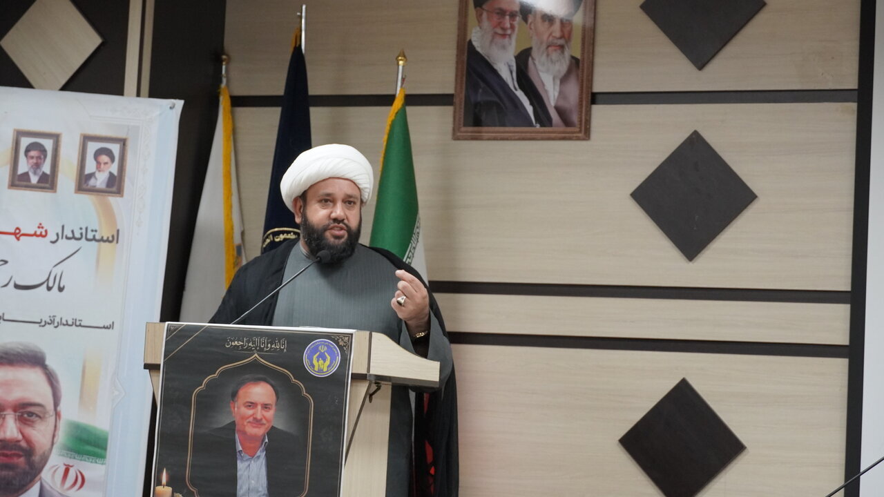 حفظ حرمت همکاران و خدمت صادقانه، مرز میان اخلاق حرفه‌ای و روزمرگی اداری است