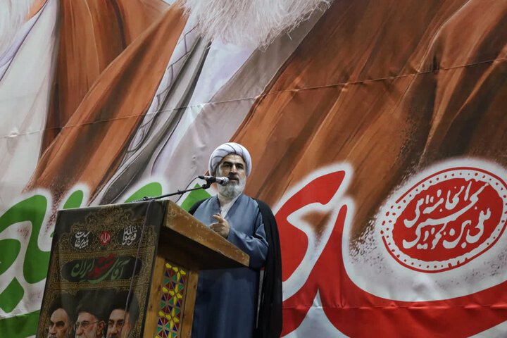 سخنرانی معاون آموزش حوزه های علمیه در اجتماع مردمی ساری