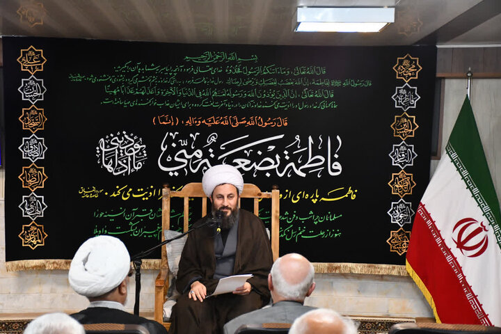 تصاویر/ صد و ششمین جلسه از سلسله جلسات تفسیر قرآن کریم در خوی
