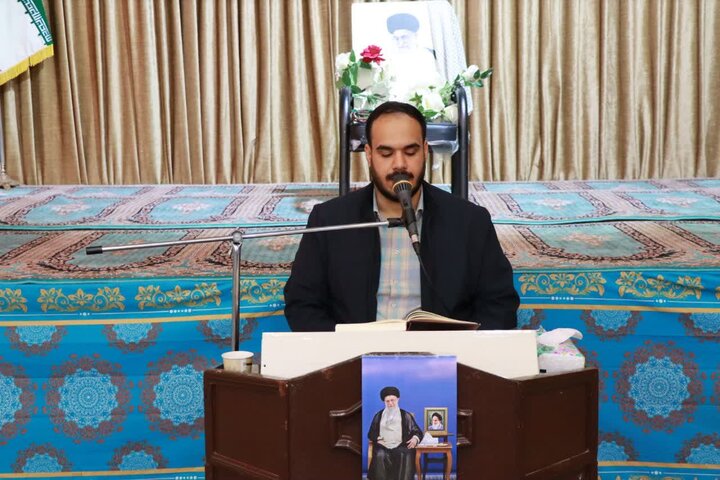 تصاویر/  برگزاری جلسه «در محضر قرآن کریم» در مسجد و مصلای تکاب