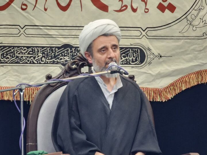 تصاویر/  سلسله جلسات مشاوره برای طلاب مدرسه علمیه امام خامنه ای ارومیه
