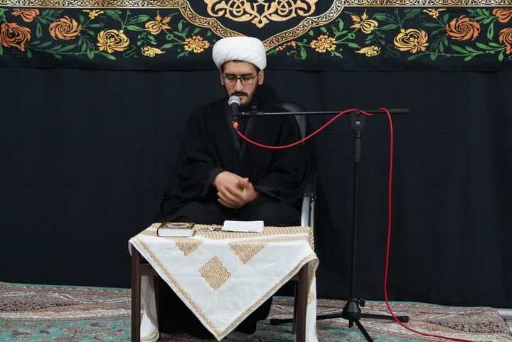 تصاویر/ مراسم عزاداری ایام فاطمیه در مدرسه علمیه نقده