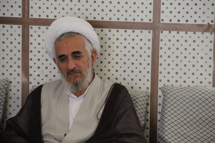 تصاویر / برگزاری آزمون شفاهی  از داوطلبان تدریس حوزه علمیه استان قزوین