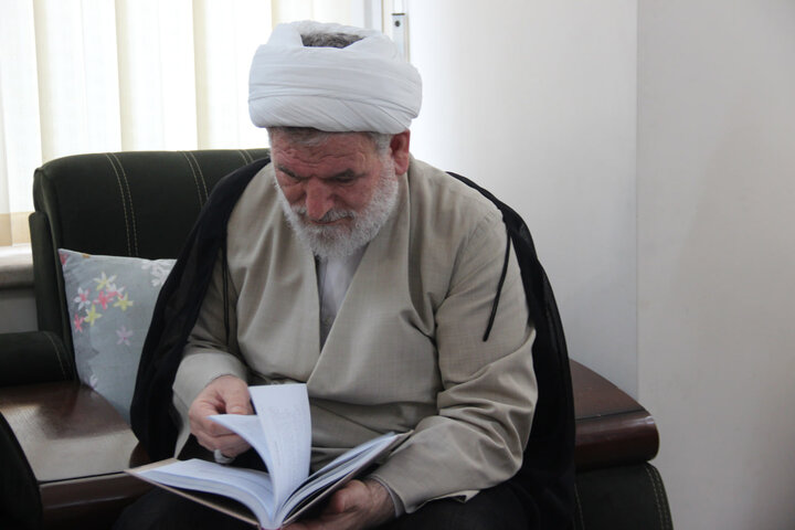 تصاویر / برگزاری آزمون شفاهی  از داوطلبان تدریس حوزه علمیه استان قزوین
