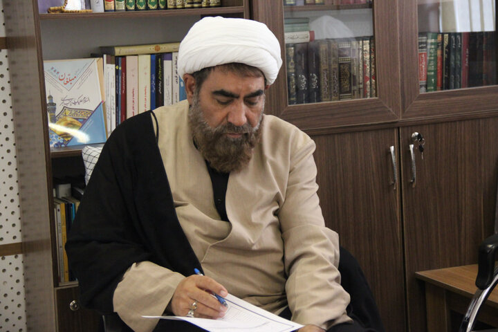 تصاویر / برگزاری آزمون شفاهی  از داوطلبان تدریس حوزه علمیه استان قزوین