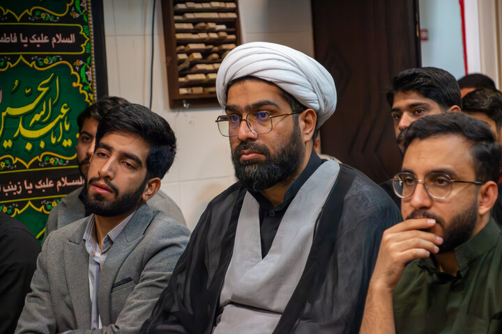 تصاویر/ برگزاری نشست‌ بصیرتی مسئول دفتر اجتماعی سیاسی حوزه‌ های علمیه در مدرسه علمیه امام مهدی(عج) کرمان