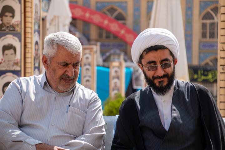 تصاویر حضور مسئول دفتر اجتماعی سیاسی حوزه‌ های علمیه در گلزار شهدای کرمان