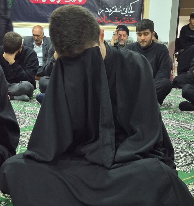 تصاویر/ مراسم چهارمین سالگرد شهادت طلبه بسیجی آرمان علی وردی در مدرسه علمیه جعفریه خلخال
