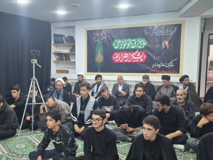 تصاویر/ مراسم چهارمین سالگرد شهادت طلبه بسیجی آرمان علی وردی در مدرسه علمیه جعفریه خلخال