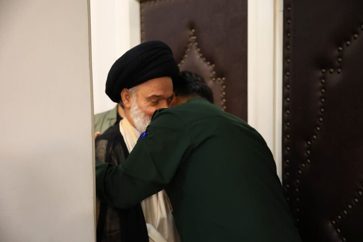 دیدار فرمانده سپاه انصارالحسین(ع) با رئیس جامعه مدرسین حوزه علمیه قم