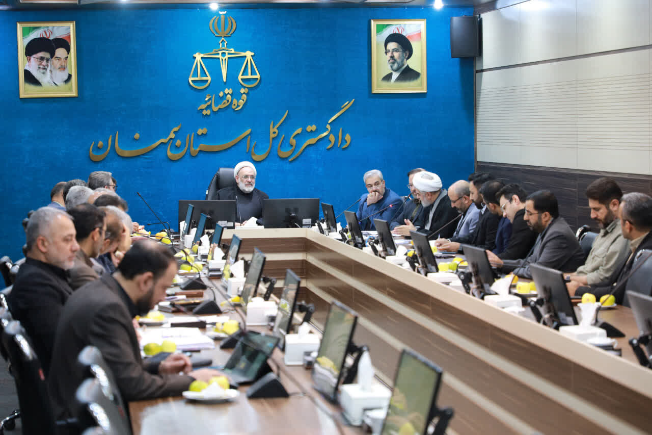 صیانت از اراضی ملی و منابع طبیعی با پیگیری مستمر و برخورد قانونی با مرتکبان دنبال شود