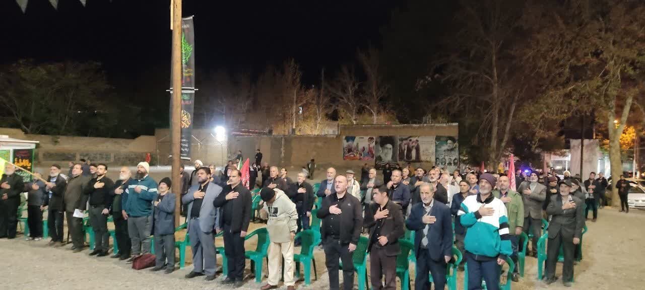 دویست‌ و چهل‌و دومین شب تجمعات خودجوش مردمی در میدان ۱۷ شهریور نطنز برگزارشد+تصاویر