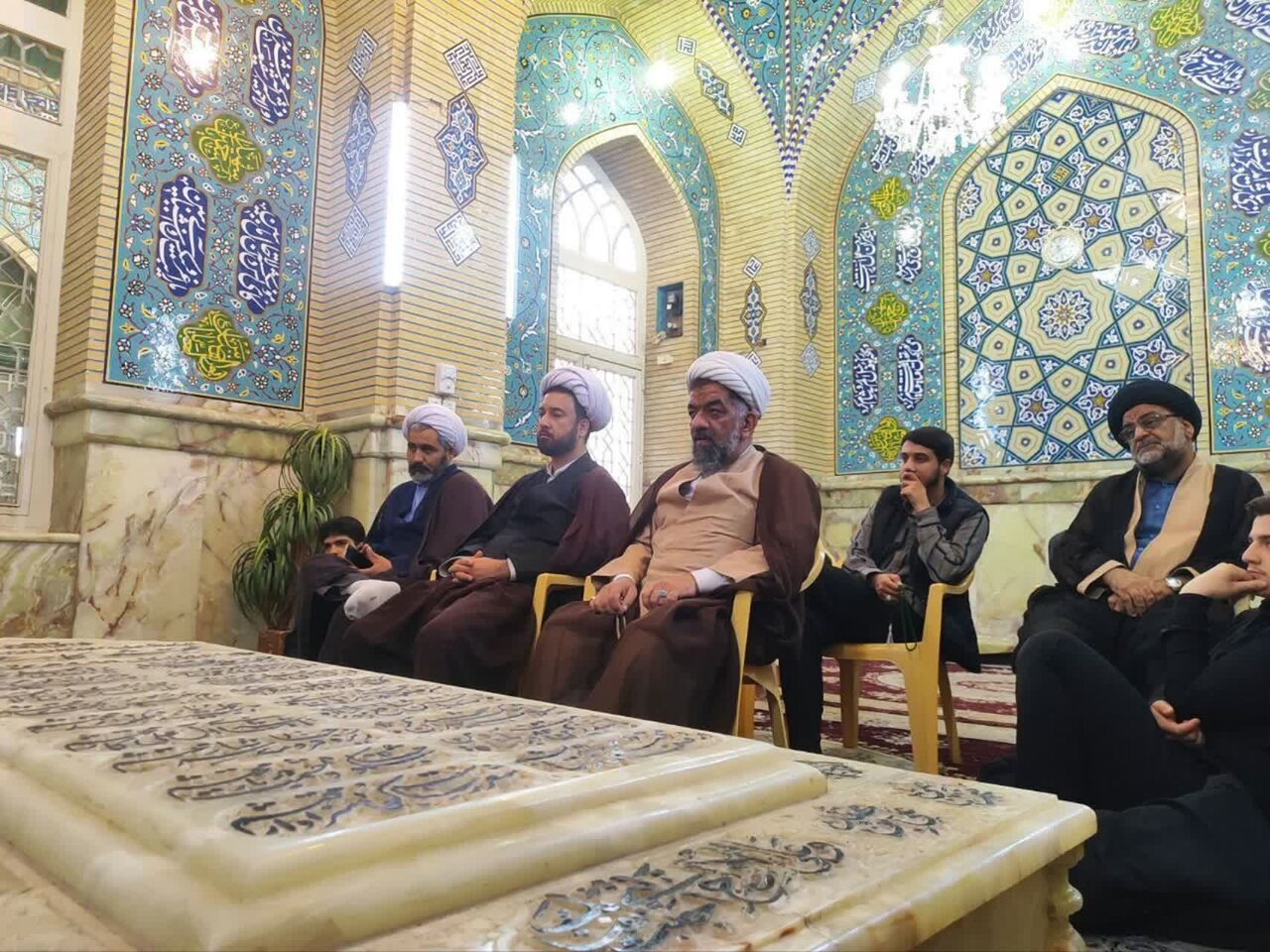 ادای احترام طلاب و اساتید مدرسه علمیه آیت‌الله مصطفوی به مقام محتشم کاشانی