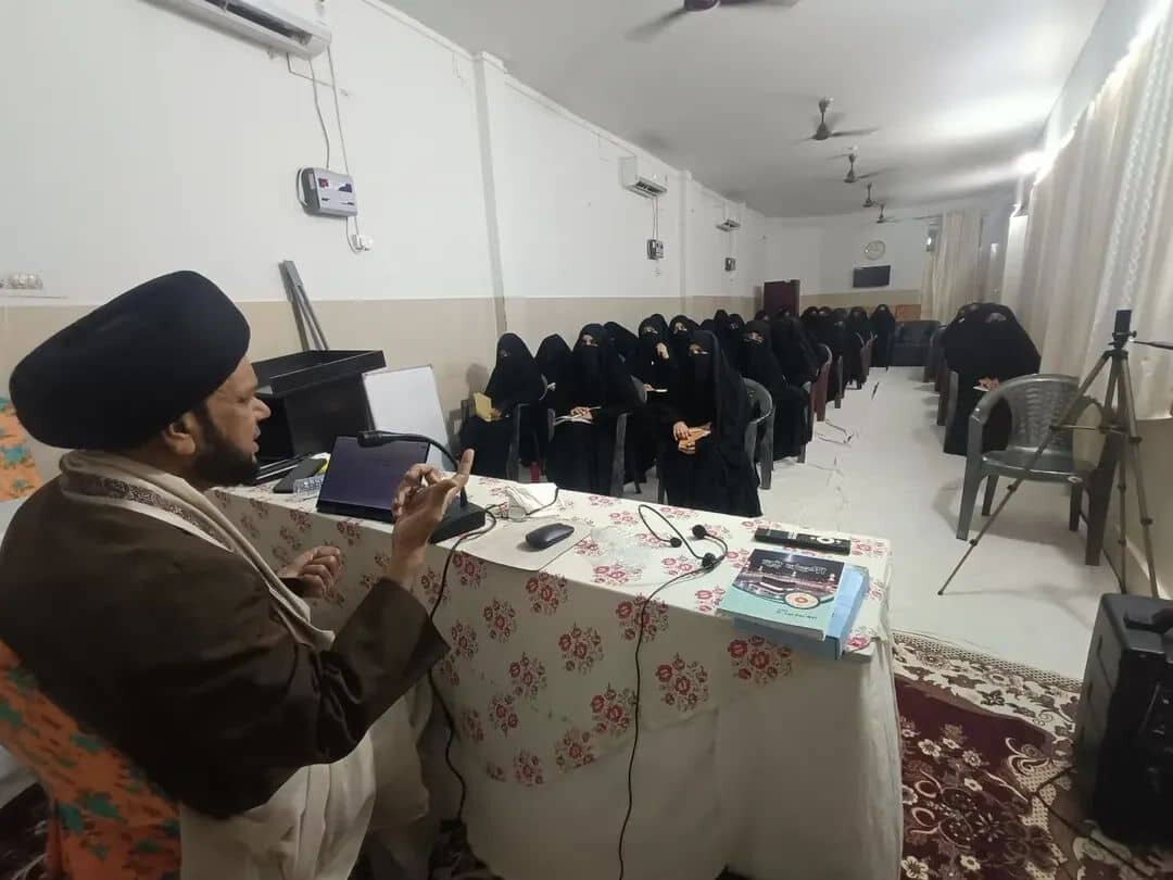 حوزۂ علمیہ زینبیہ لکھنؤ میں فاطمہ شناسی کے خصوصی دروس کا انعقاد