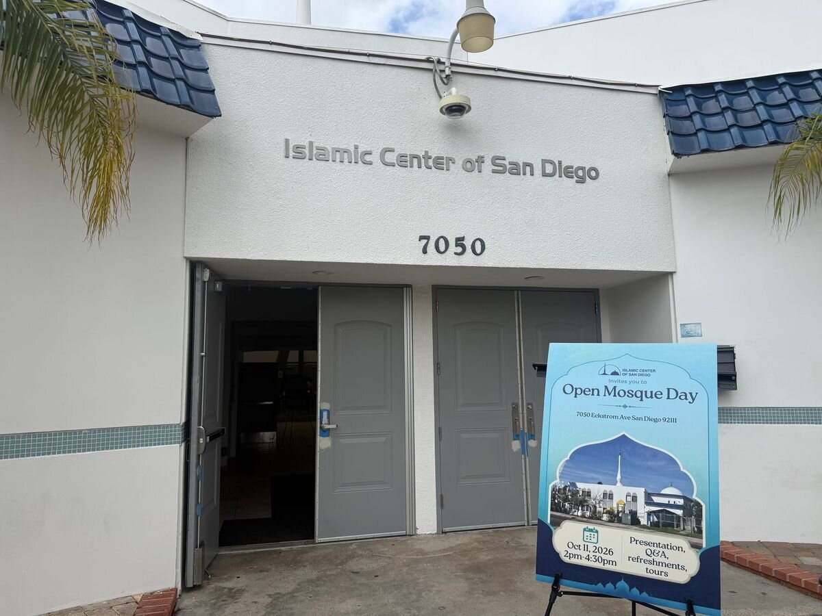 Las puertas abiertas de la mezquita de San Diego a los interesados en el islam