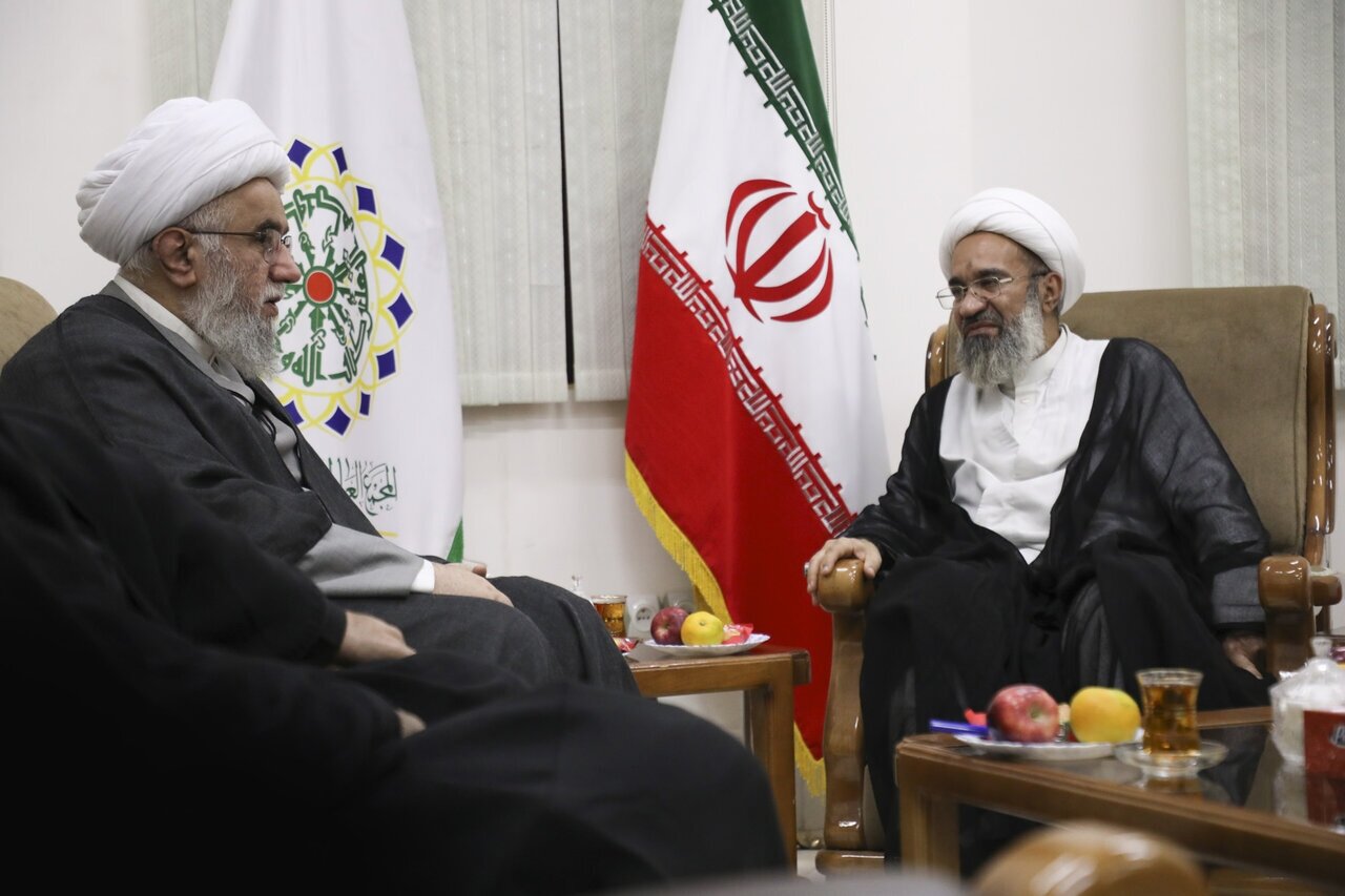 تجلیل از شخصیت علمی و تقریبی آیت‌الله معتوق / آزادگان جهان علیه احکام ظالمانه حکام منطقه موضع‌گیری خواهند کرد