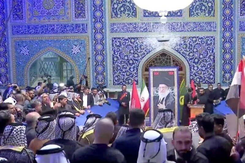 رؤساء عشائر العراق وشيوخها يؤدّون تحية إجلال وإكبار لروح الإمام الشهيد الخامنئي (رضوان الله عليه) (فيديو)