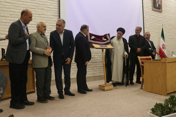 تصاویر / اختتامیه پنجمین رویداد ملی عکس «نگاه سرخ» در گرگان