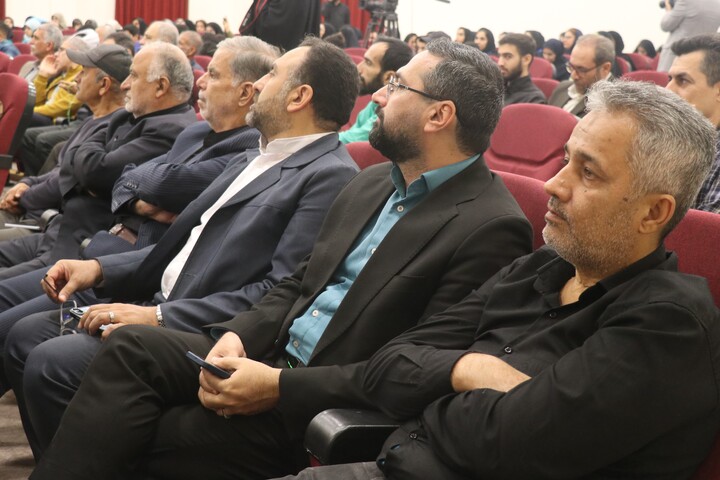 تصاویر / اختتامیه پنجمین رویداد ملی عکس «نگاه سرخ» در گرگان