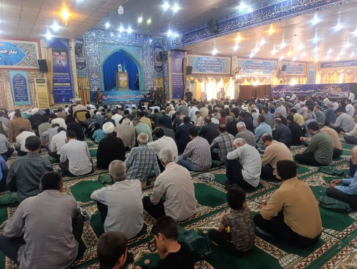 نمازجمعه امروز شهر بوشهر به روایت تصاویر
