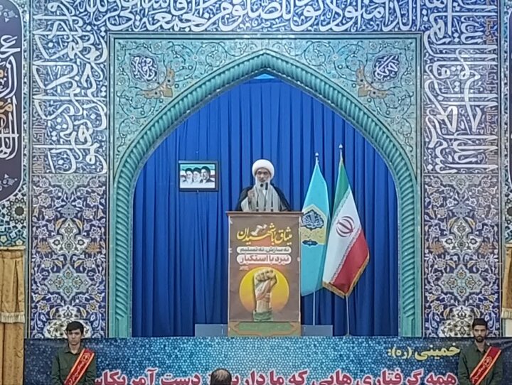 نمازجمعه امروز شهر بوشهر به روایت تصاویر