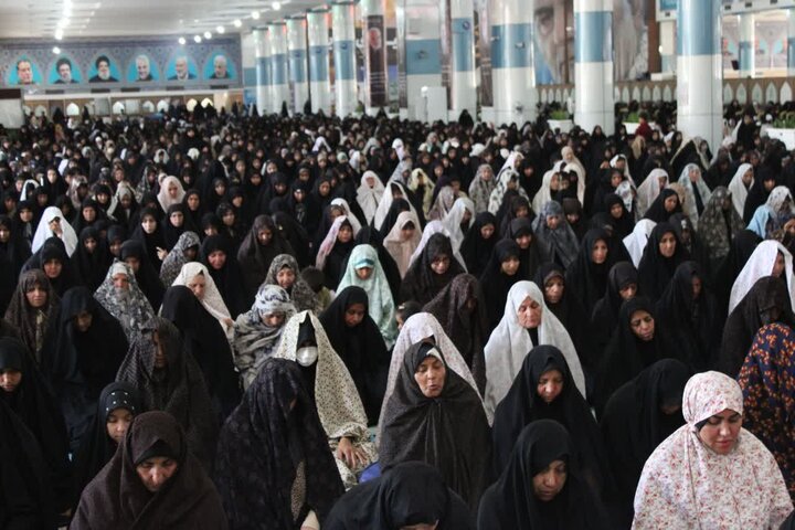 تصاویر/ اقامه نمازجمعه شهر کرمان