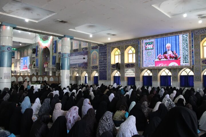 تصاویر/ اقامه نمازجمعه شهر کرمان