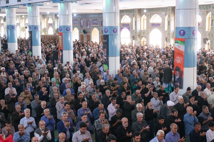 تصاویر/ اقامه نمازجمعه شهر کرمان
