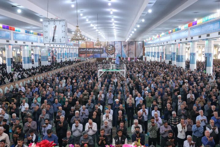 تصاویر/ اقامه نمازجمعه شهر کرمان