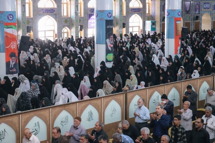 تصاویر/ اقامه نمازجمعه شهر کرمان