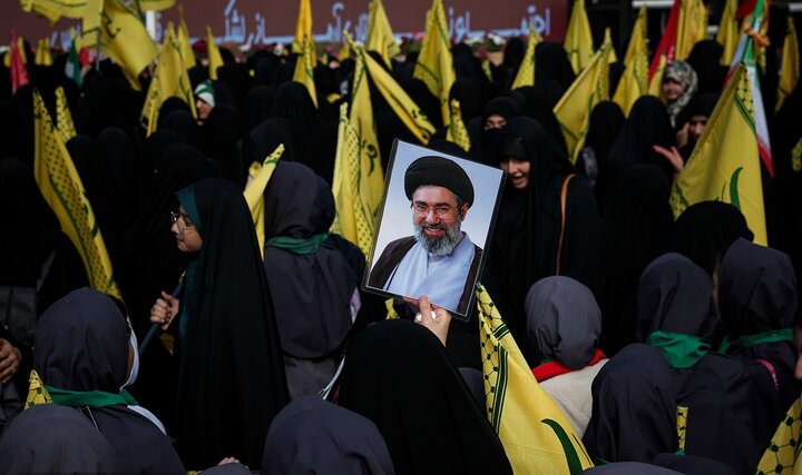تصاویر/ اجتماع بزرگ نوجوانان آرمانی در میدان انقلاب