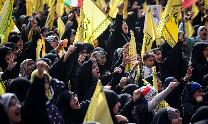 تصاویر/ اجتماع بزرگ نوجوانان آرمانی در میدان انقلاب