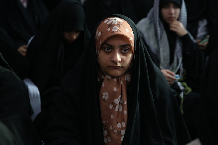 تصاویر/ آیین اعزام اولین گروه دانش‌آموز اصفهانی به مناطق عملیاتی دفاع مقدس